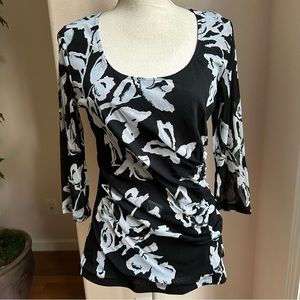 Apt. 9 Semi Sheer Ruched Side 3/4 Sleeves b/w Floral Print